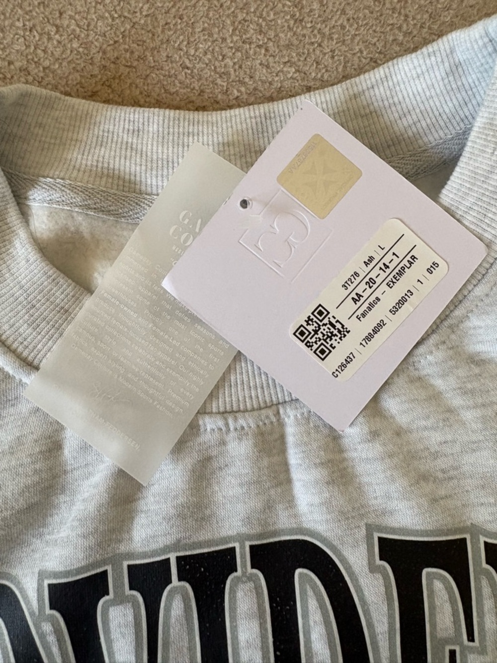 Game Day Couture: Providence Friars Gray Crewneck Large - Picture 2 of 3